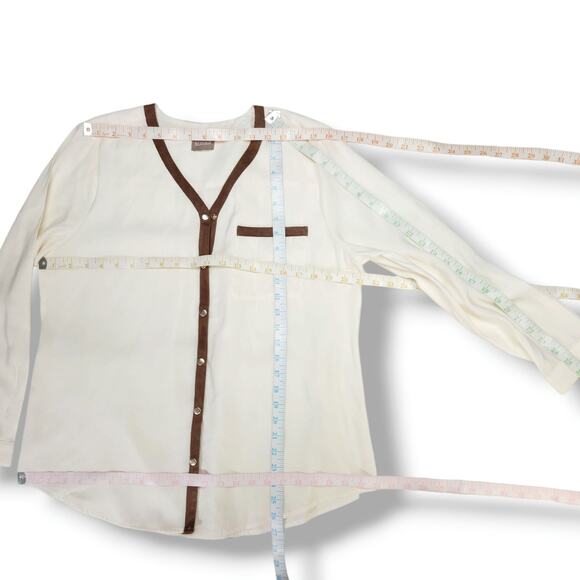 Chico’s Cream Snap Front Blouse Sz 3 XL 16 V Neck Long Sleeve Minimalist Chic - Picture 5 of 6